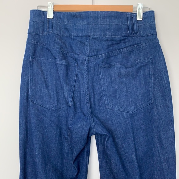 BCBG MaxAzria High Rise Jeans. Sz 30. - Picture 8 of 9